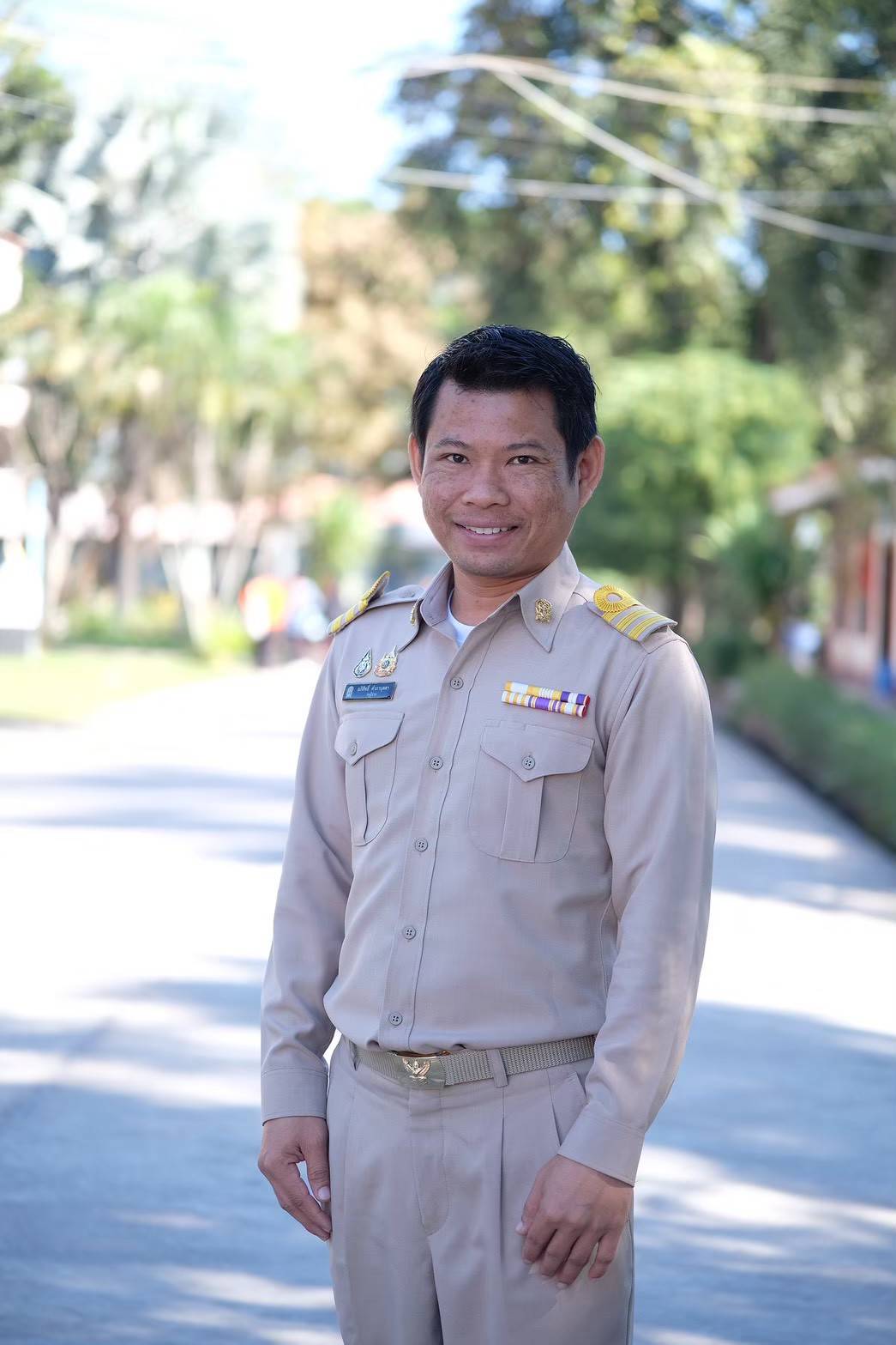 นายอภิสิทธิ์ คำภาบุดตา 