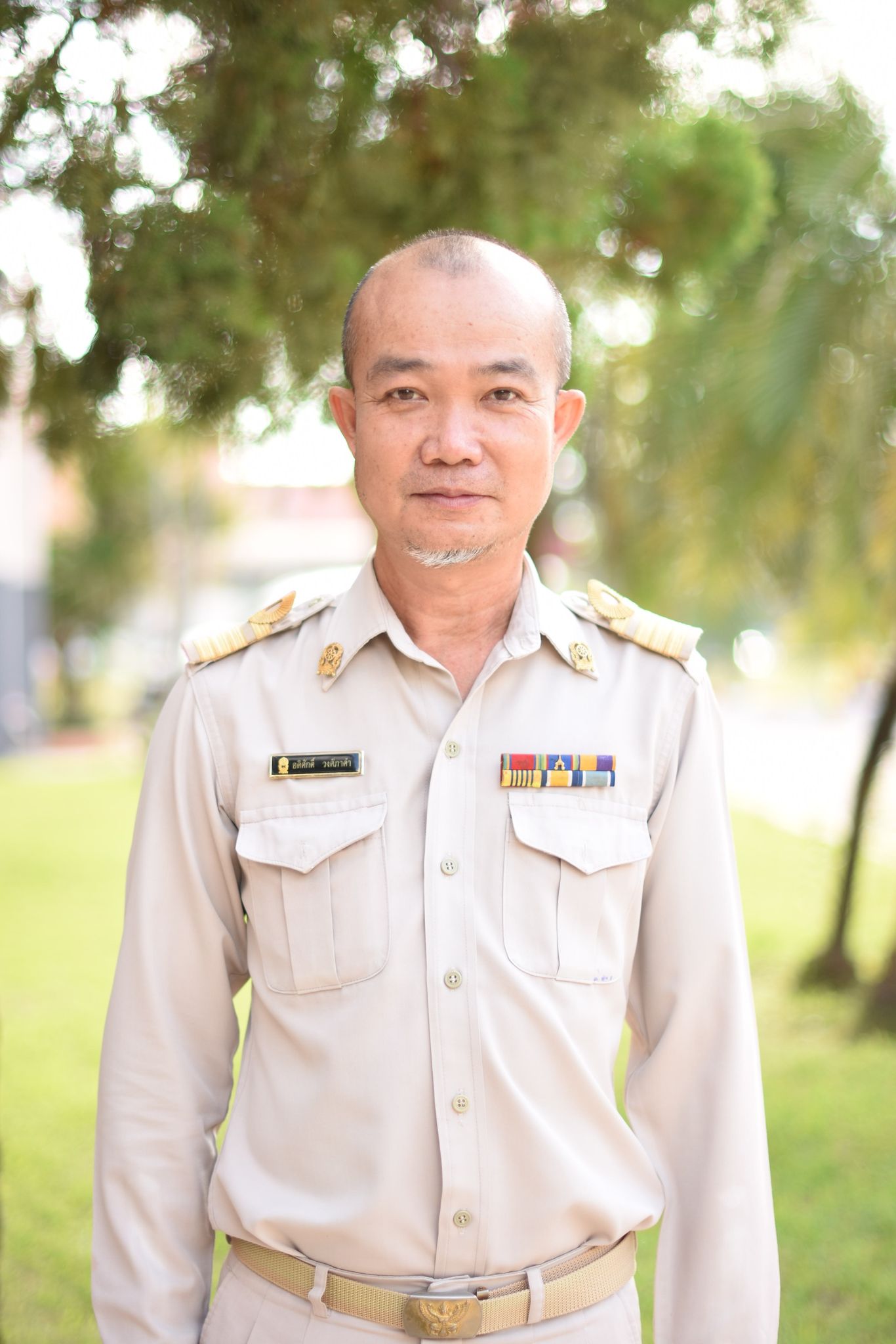 นายอดิศักดิ์ วงศ์ภาคำ 