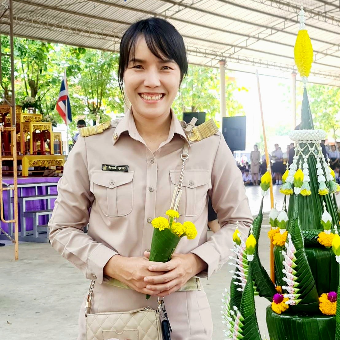 นางศิลามณี บุตรศรี 