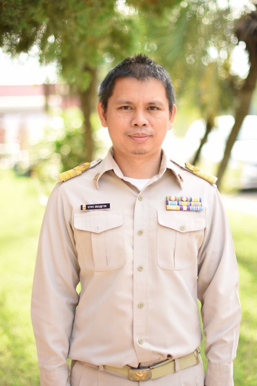 อาทร สอนสุภาพ 