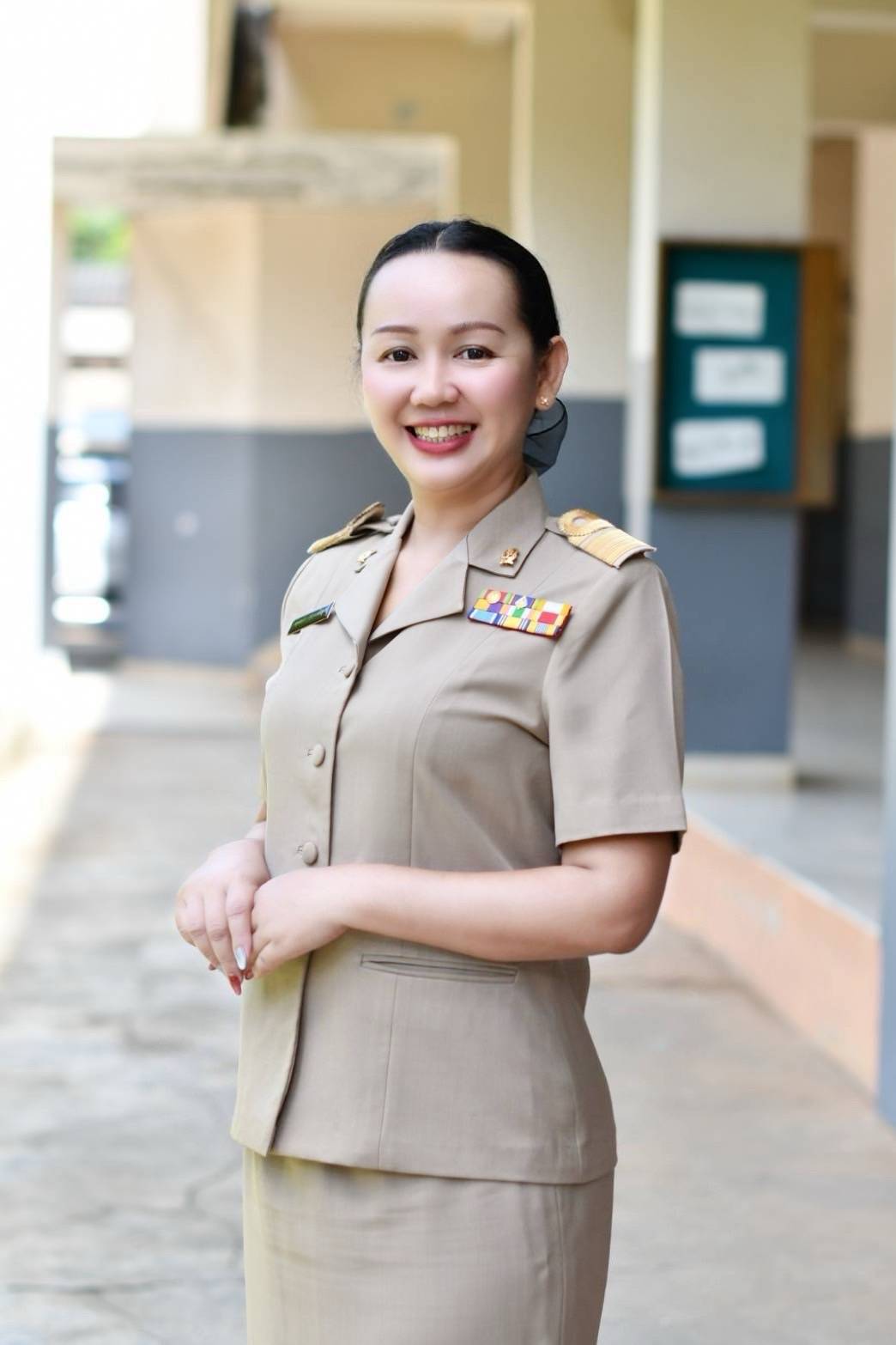 นางปุณยวีร์ ธรรมเจริญ 